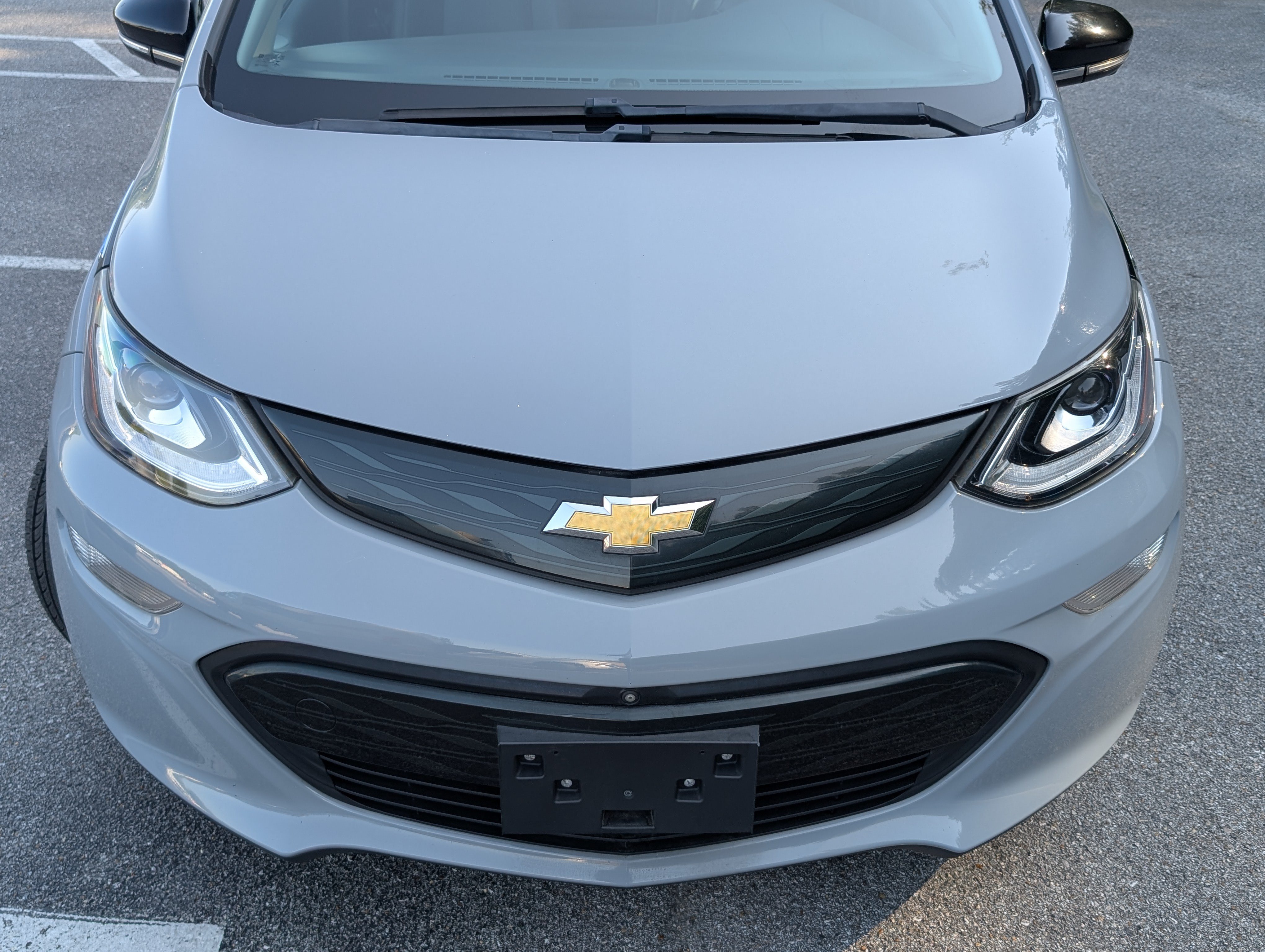 Used 2019 Chevrolet Bolt Premier w/ Infotainment Package FWD image 12