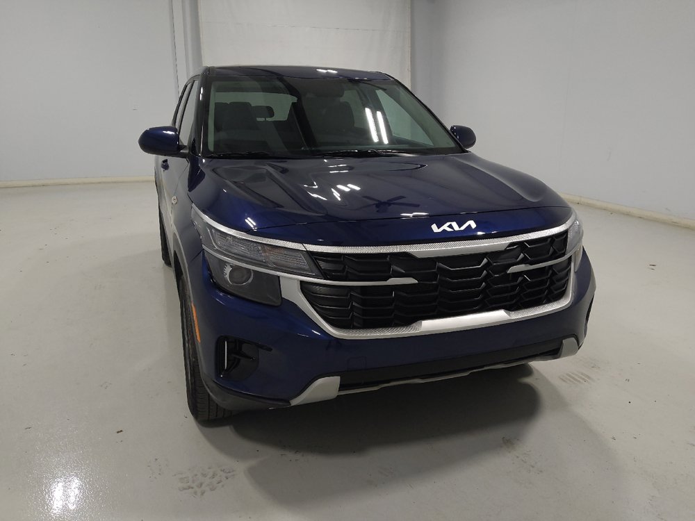 Used 2025 Kia Seltos LX AWD/4WD image 14