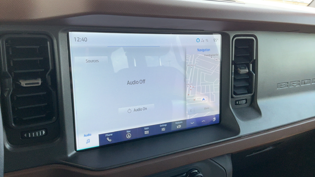 Used 2024 Ford Bronco Outer Banks AWD/4WD image 11