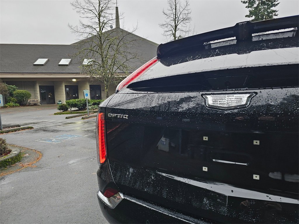 New 2026 Cadillac Optiq Luxury 2 image 11