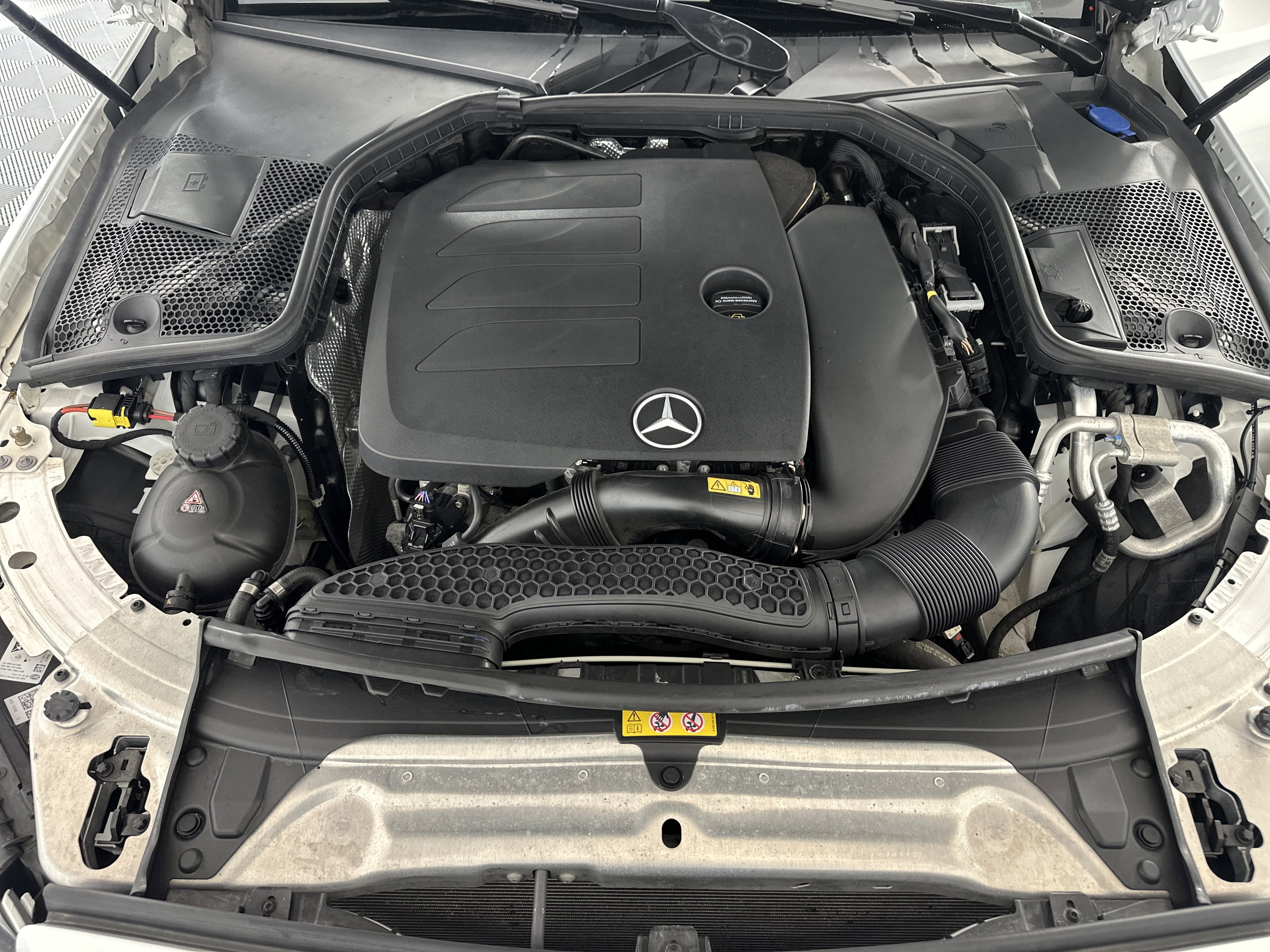 Certified 2020 Mercedes-Benz C 300 4MATIC Sedan image 11