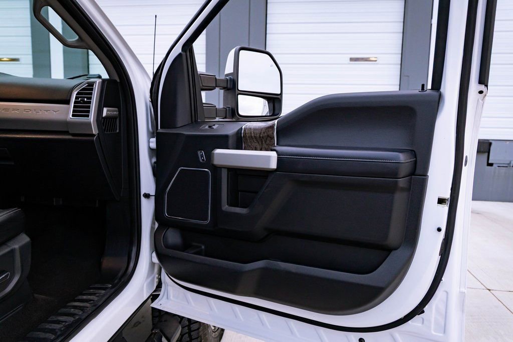 Used 2017 Ford F350 Lariat w/ Lariat Ultimate Package image 19