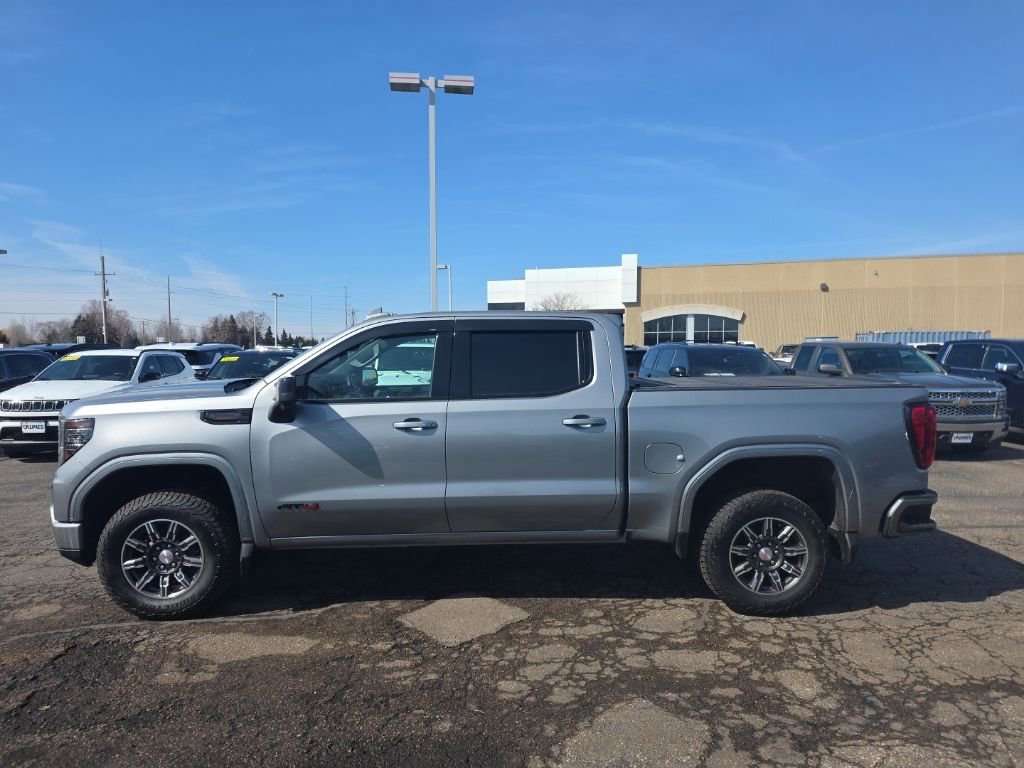 Used 2024 GMC Sierra 1500 AT4 w/ Technology Package image 4