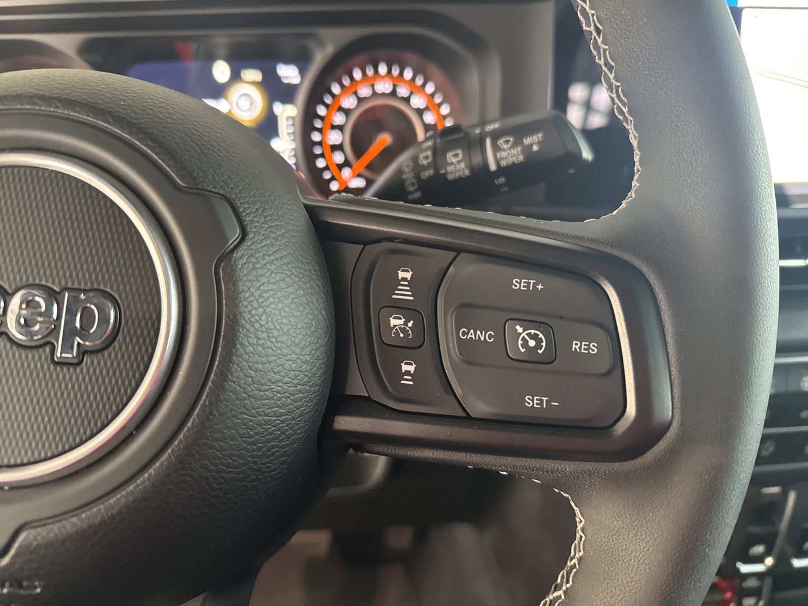 Used 2025 Jeep Wrangler Rubicon image 22