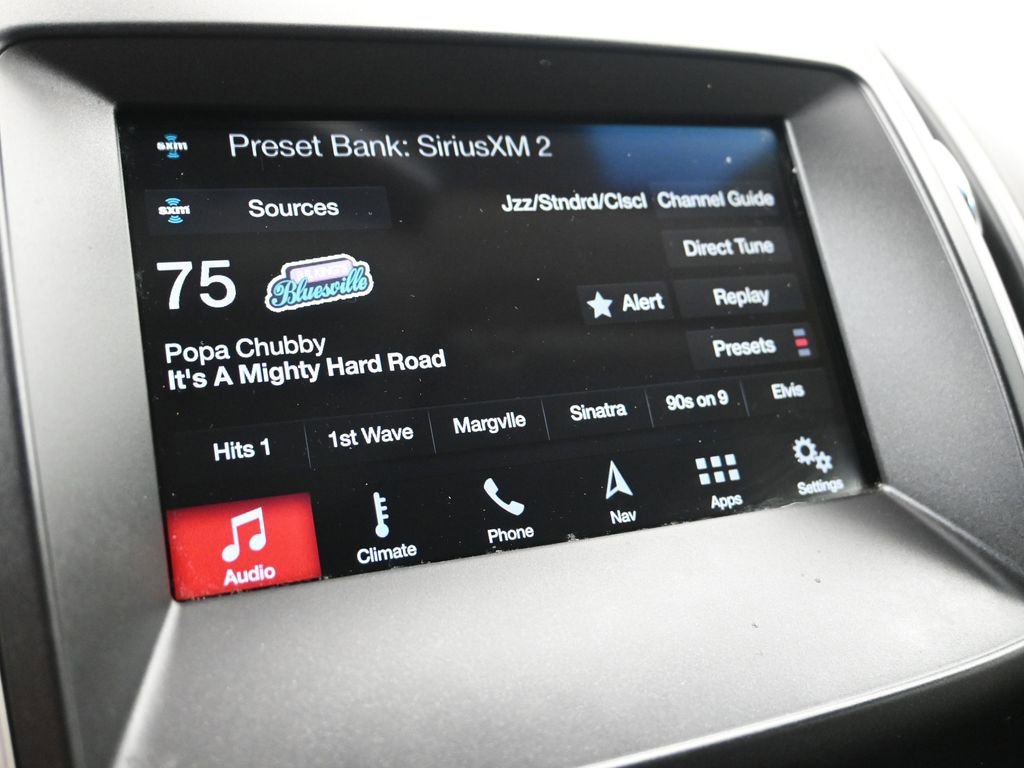 Used 2018 Ford Edge SEL w/ Equipment Group 201A image 18