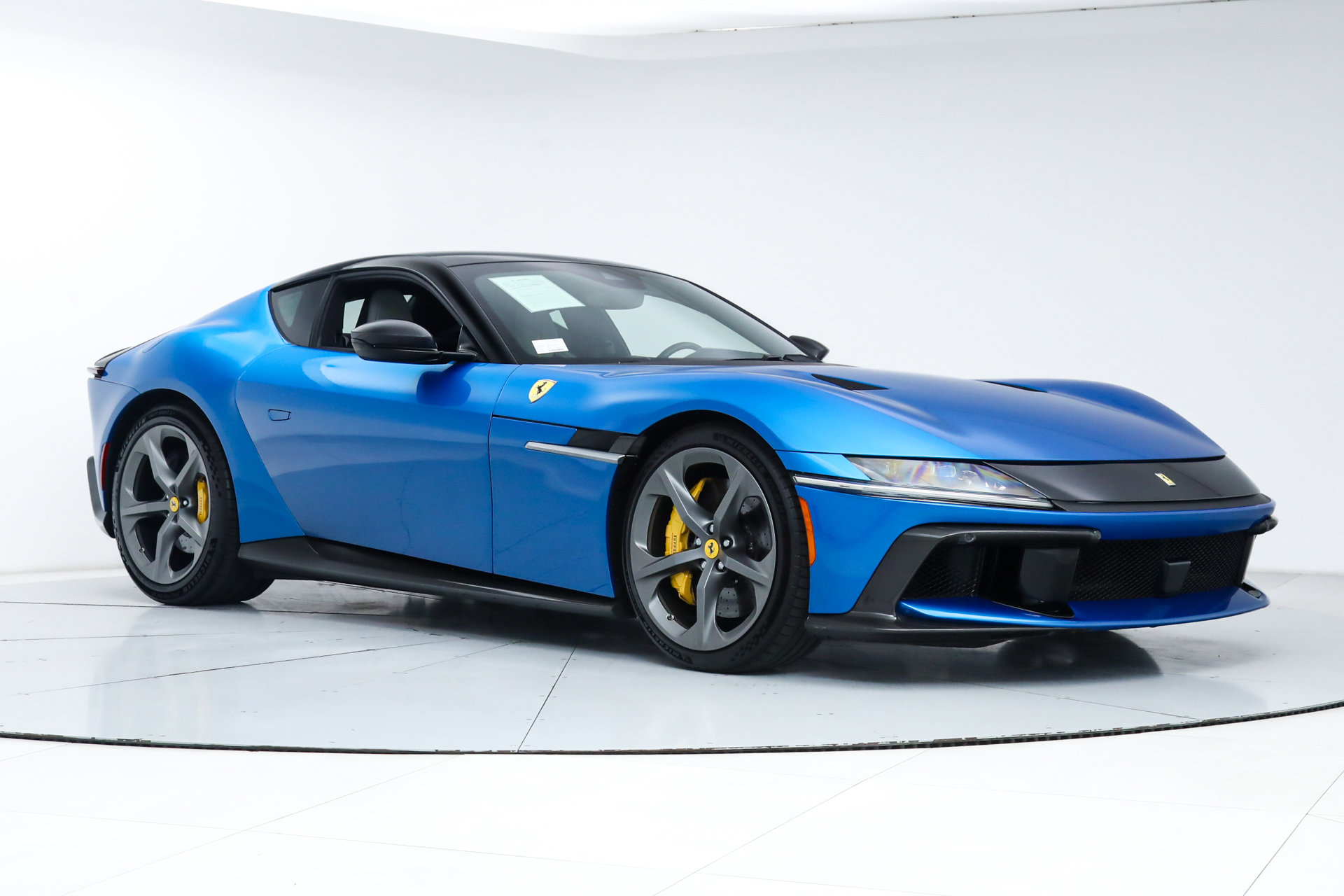 Certified 2025 Ferrari 12Cilindri RWD image 38