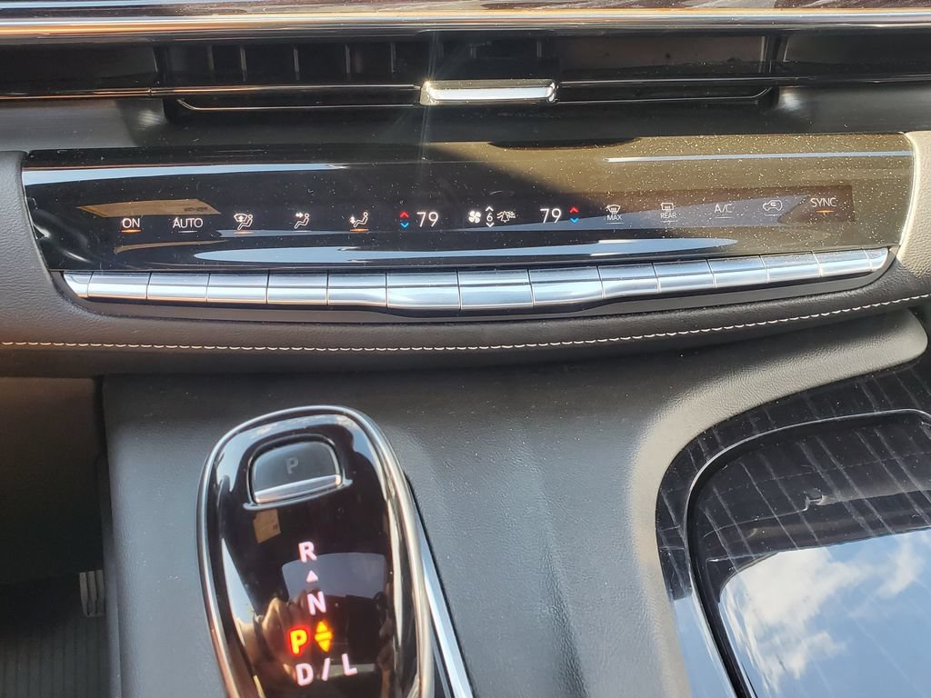 Used 2021 Cadillac Escalade ESV Sport w/ Driver Assist Tech Package AWD/4WD image 29