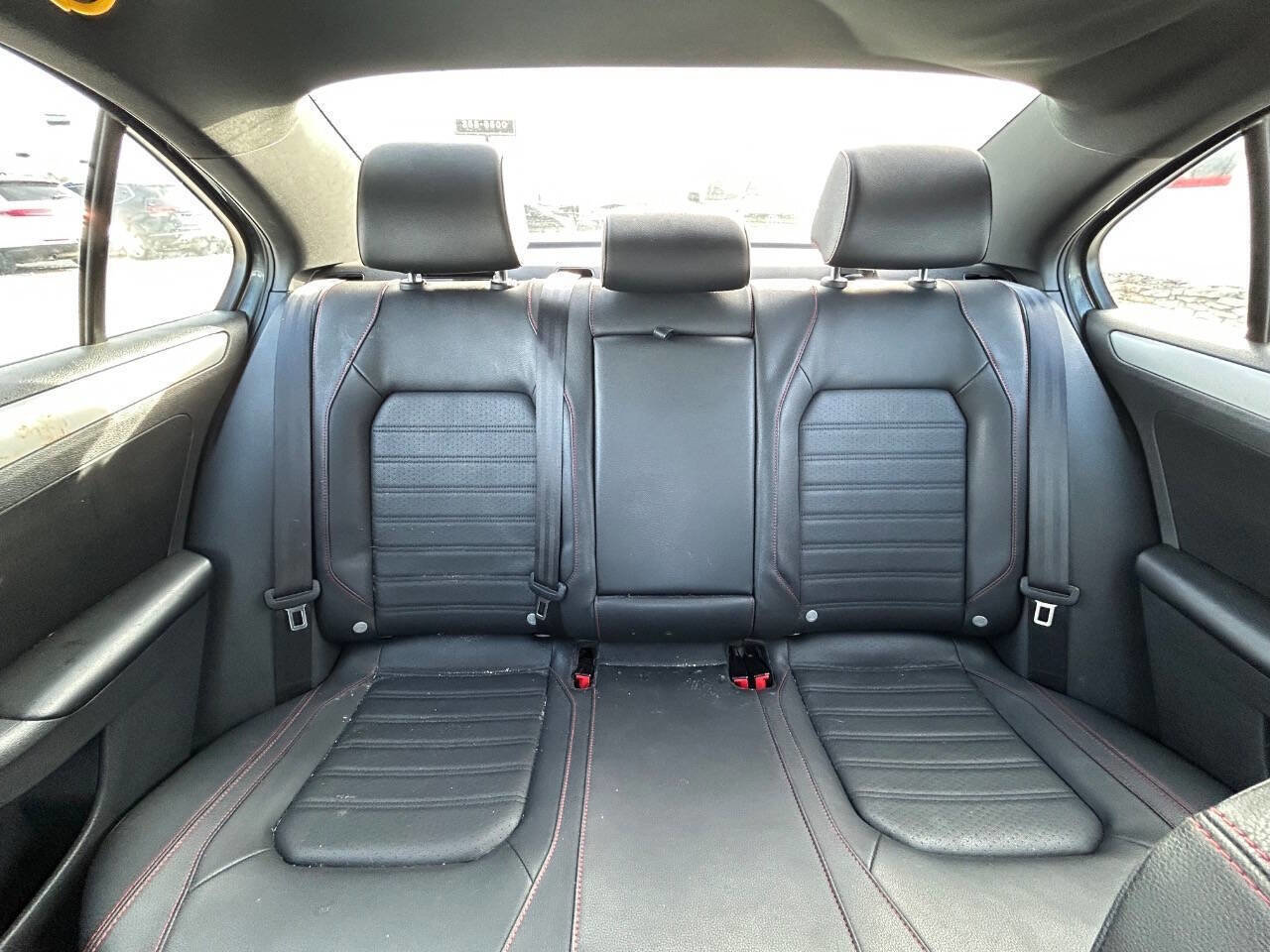 Used 2014 Volkswagen Jetta GLI Autobahn image 25