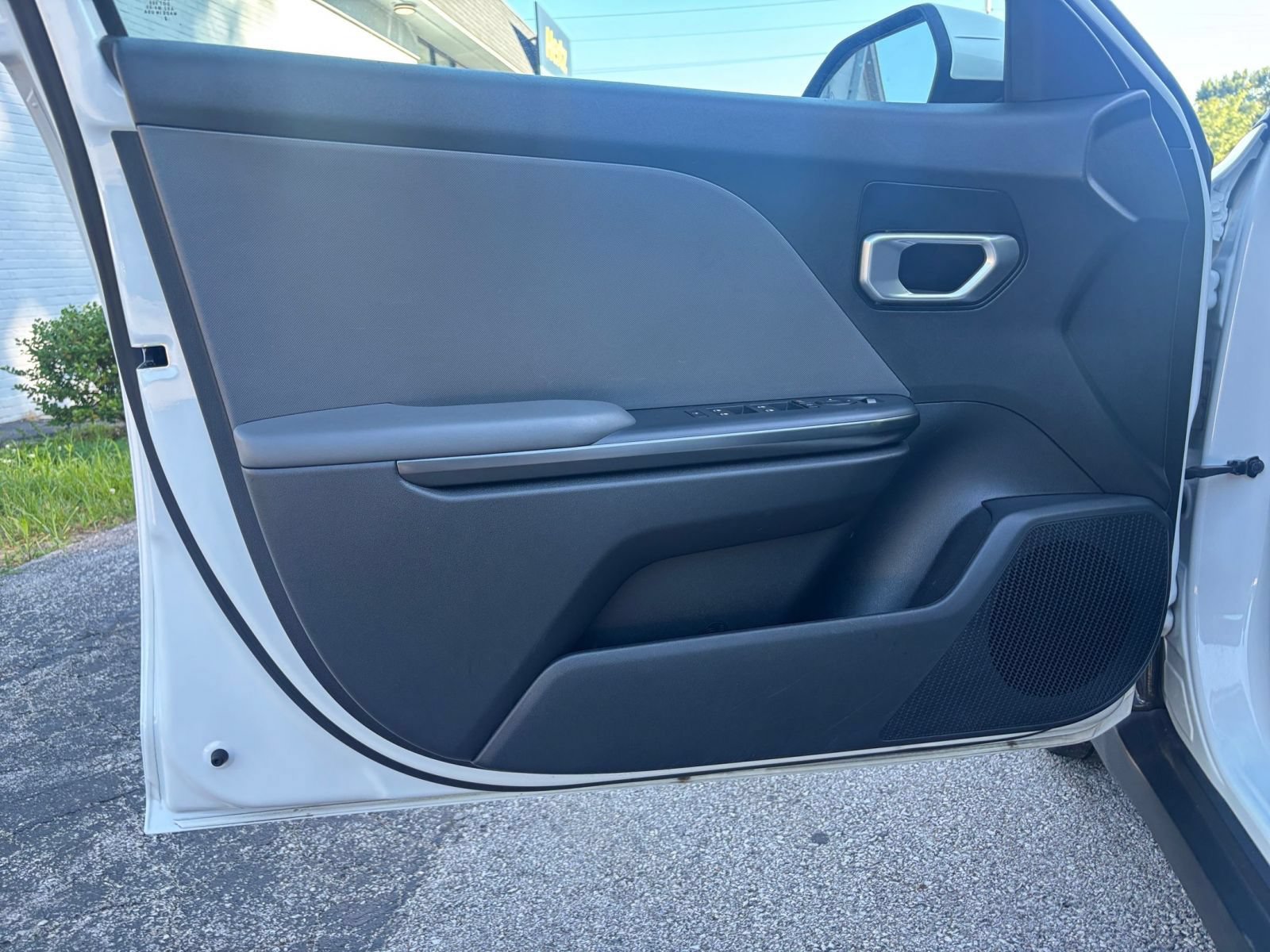 Used 2025 Kia K4 FWD image 18
