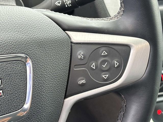 Used 2023 GMC Terrain SLT image 29