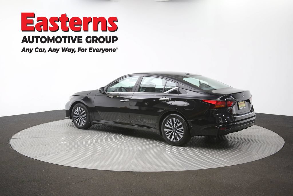 Used 2023 Nissan Altima 2.5 SV FWD image 62