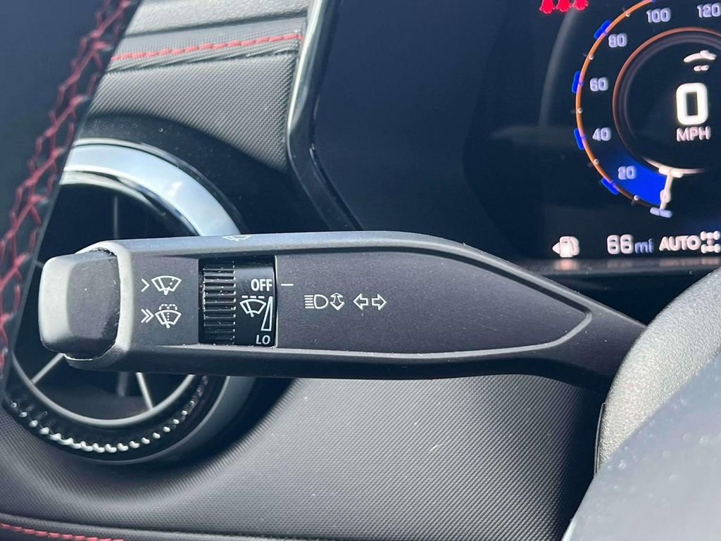 Used 2025 Chevrolet Colorado Z71 w/ Technology Package image 26