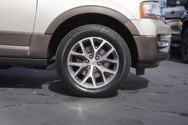 Used 2017 Ford Expedition EL King Ranch image 4