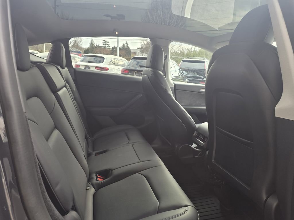 Used 2023 Tesla Model Y Performance image 28