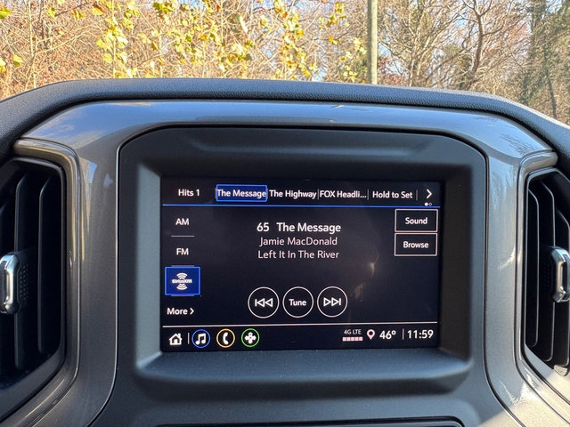 Used 2025 Chevrolet Silverado 1500 Custom Trail Boss w/ Turbomax Blackout Package image 21