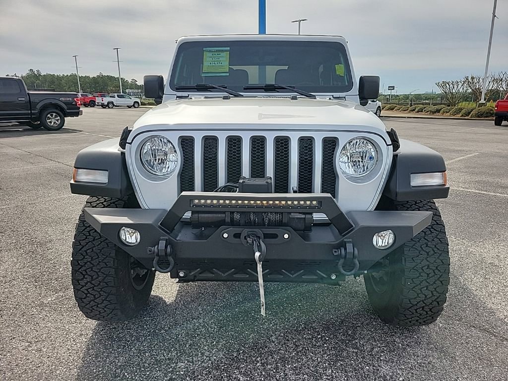 Used 2022 Jeep Wrangler Sport AWD/4WD image 2