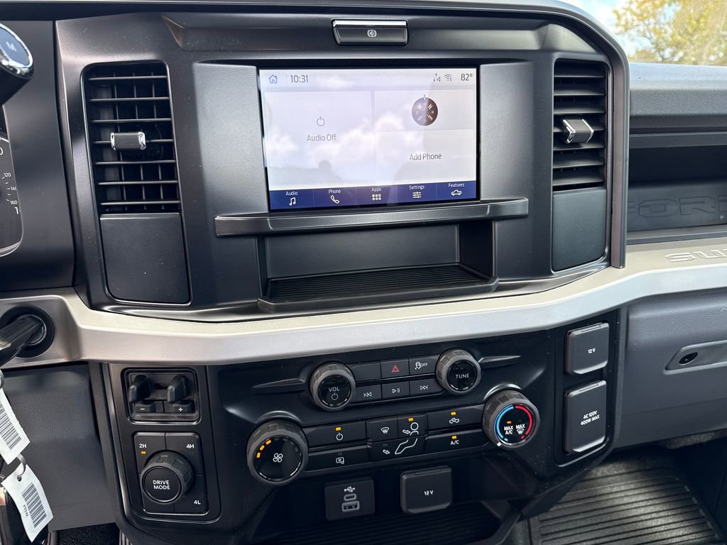 New 2026 Ford F450 XL w/ XL Chrome Package image 9