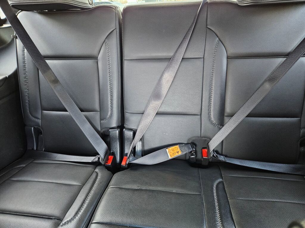 Used 2021 GMC Yukon Denali w/ Denali Premium Package image 20