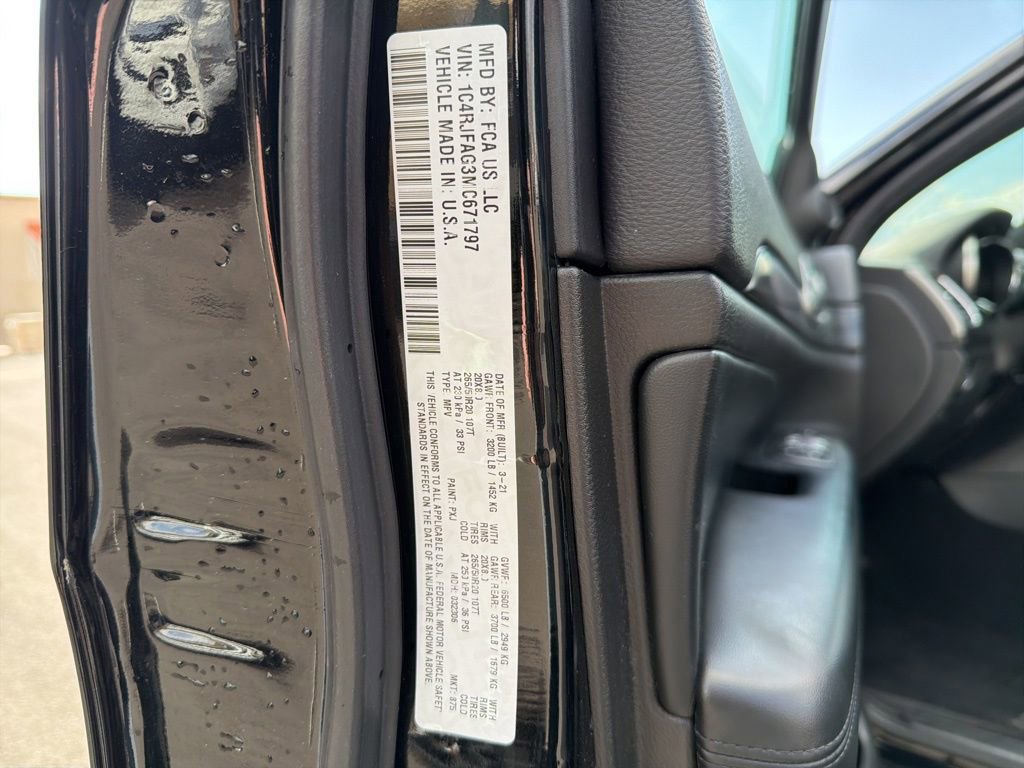 Used 2021 Jeep Grand Cherokee Laredo X image 31