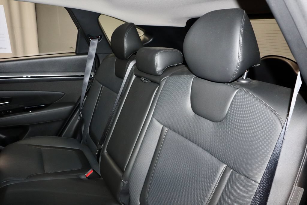 Certified 2024 Hyundai Tucson Limited FWD image 26