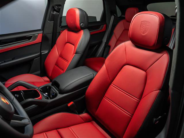 New 2026 Porsche Cayenne GTS AWD/4WD image 5