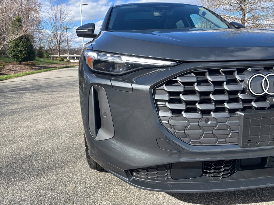 Certified 2025 Audi Q5 Premium Plus w/ Premium Plus image 24