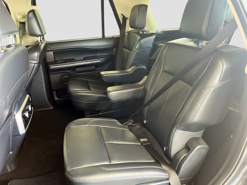 Used 2023 Ford Expedition XLT RWD image 25