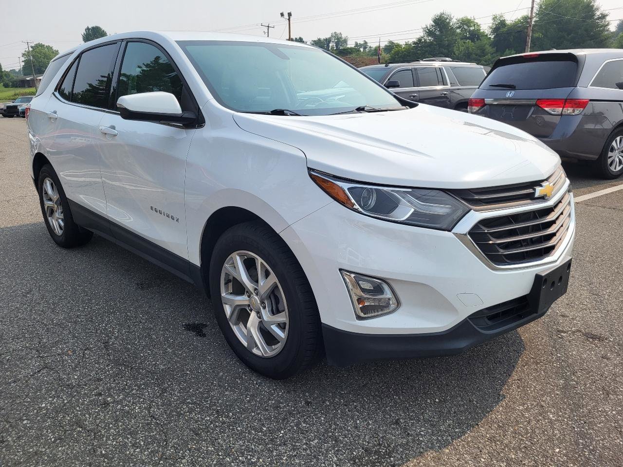 Used 2018 Chevrolet Equinox LT AWD/4WD image 2