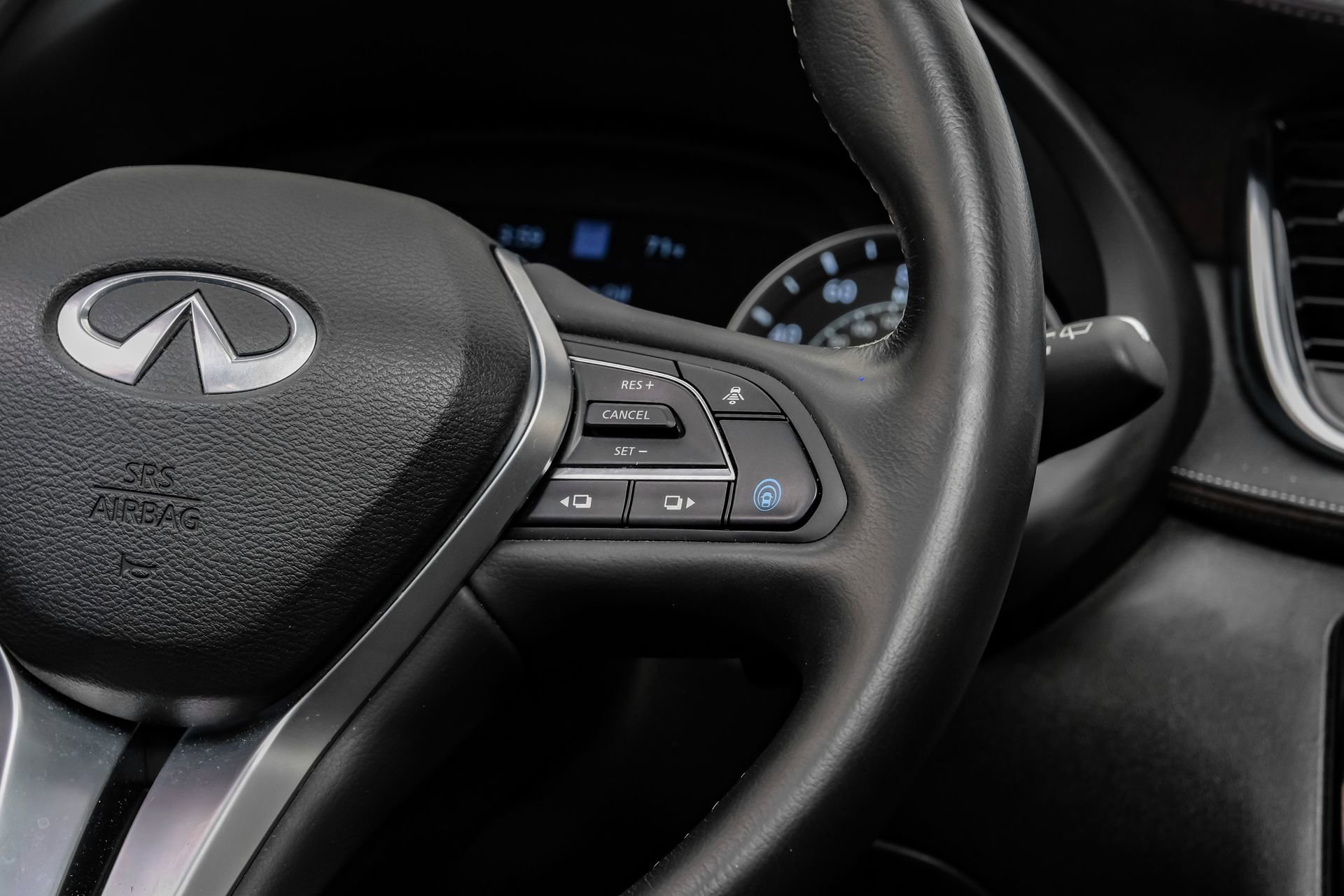 Used 2023 INFINITI QX50 Sensory image 22