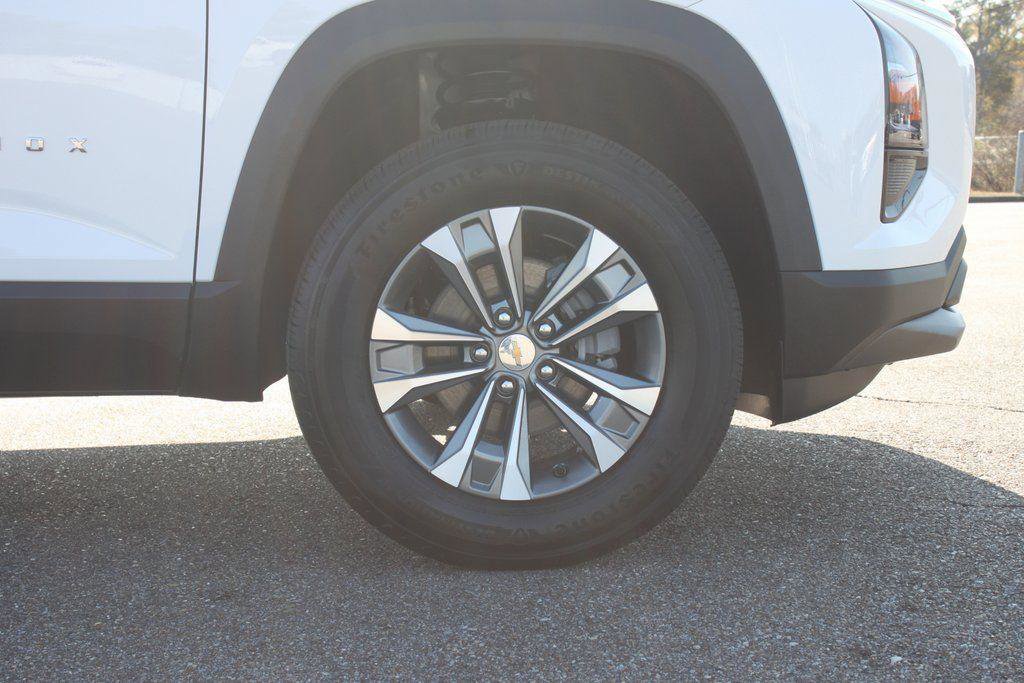 New 2026 Chevrolet Equinox LT image 4