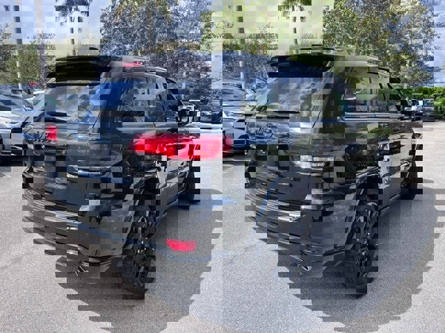 Used 2019 Jeep Grand Cherokee Altitude image 4