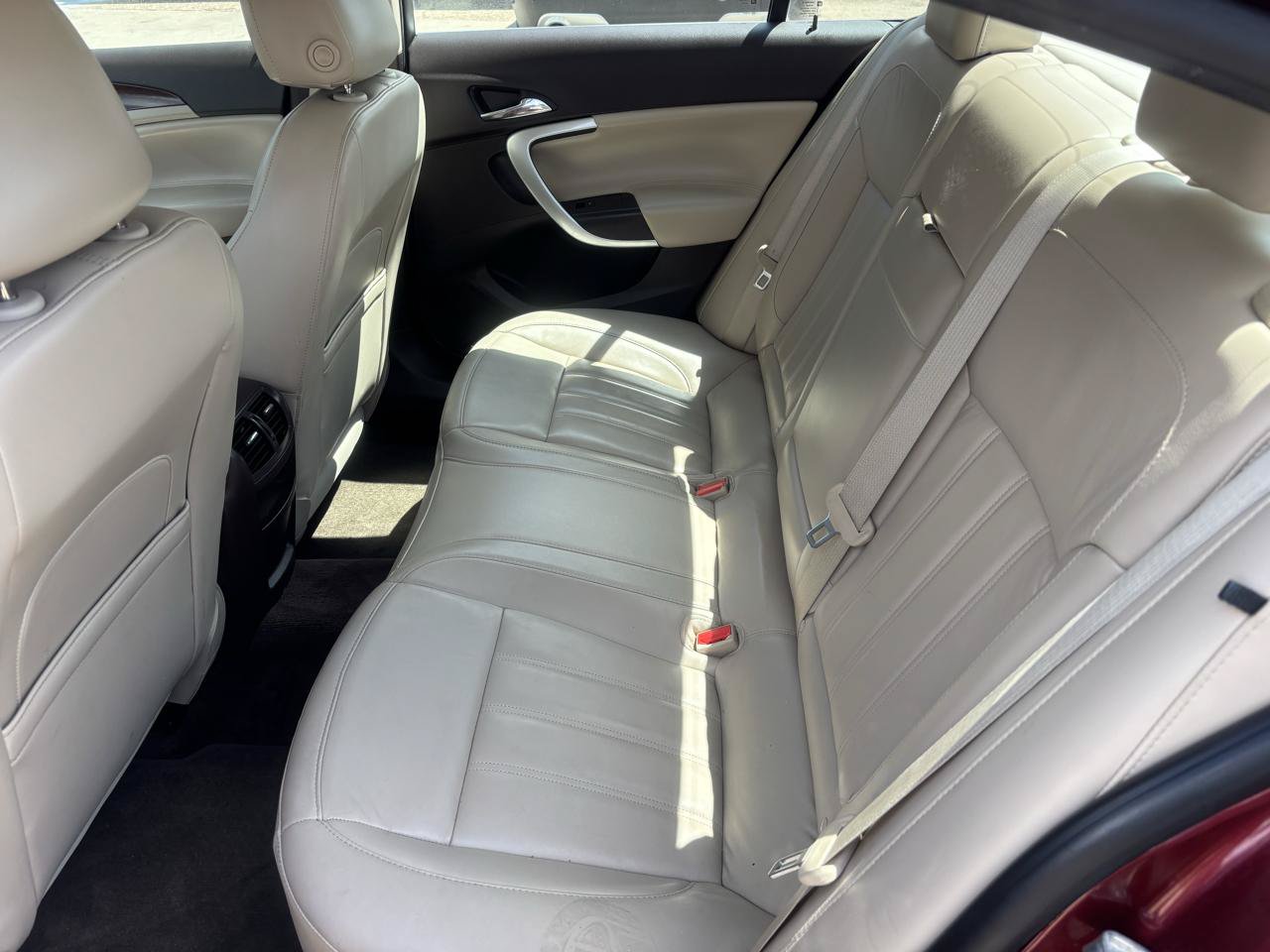 Used 2017 Buick Regal Sport Touring FWD image 8