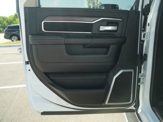 Used 2019 RAM 2500 Laramie AWD/4WD image 16