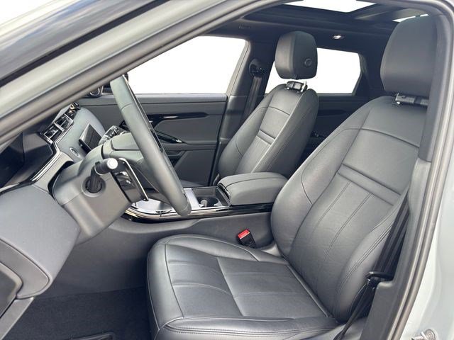 Used 2026 Land Rover Range Rover Evoque Dynamic SE image 11