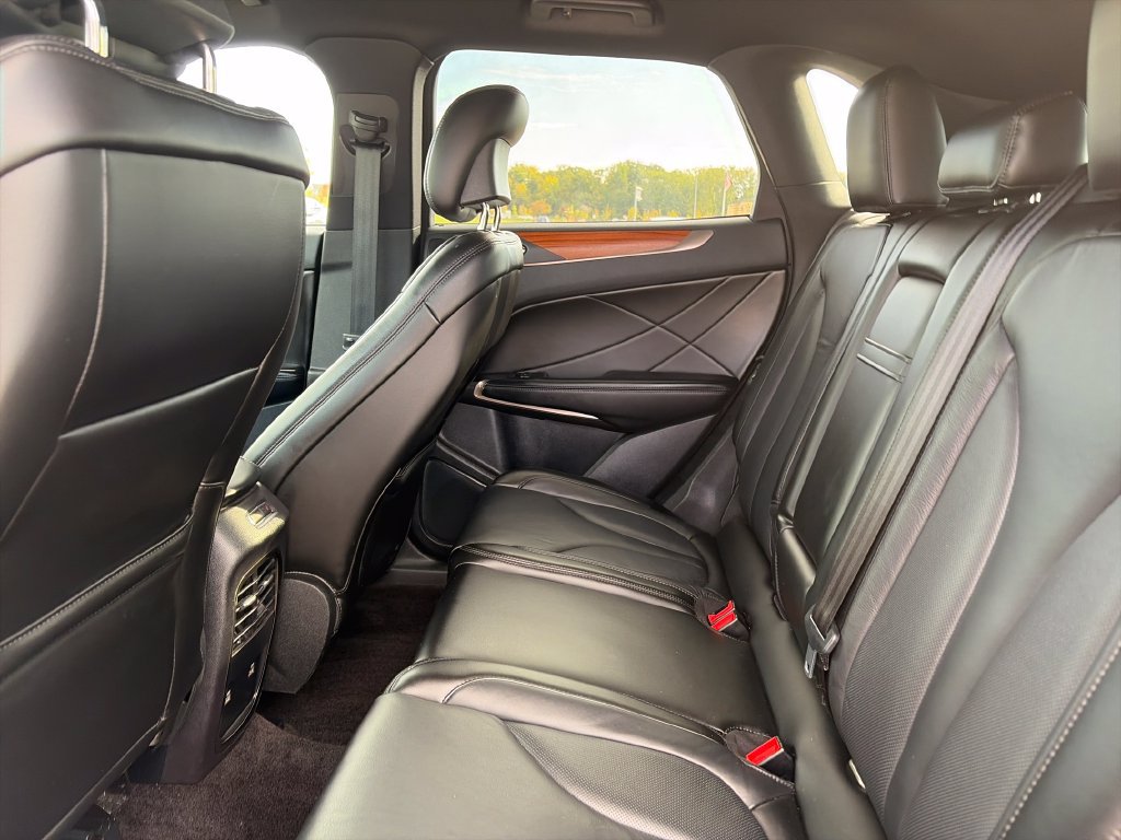 Used 2019 Lincoln MKC Select w/ Select Plus Package FWD image 30