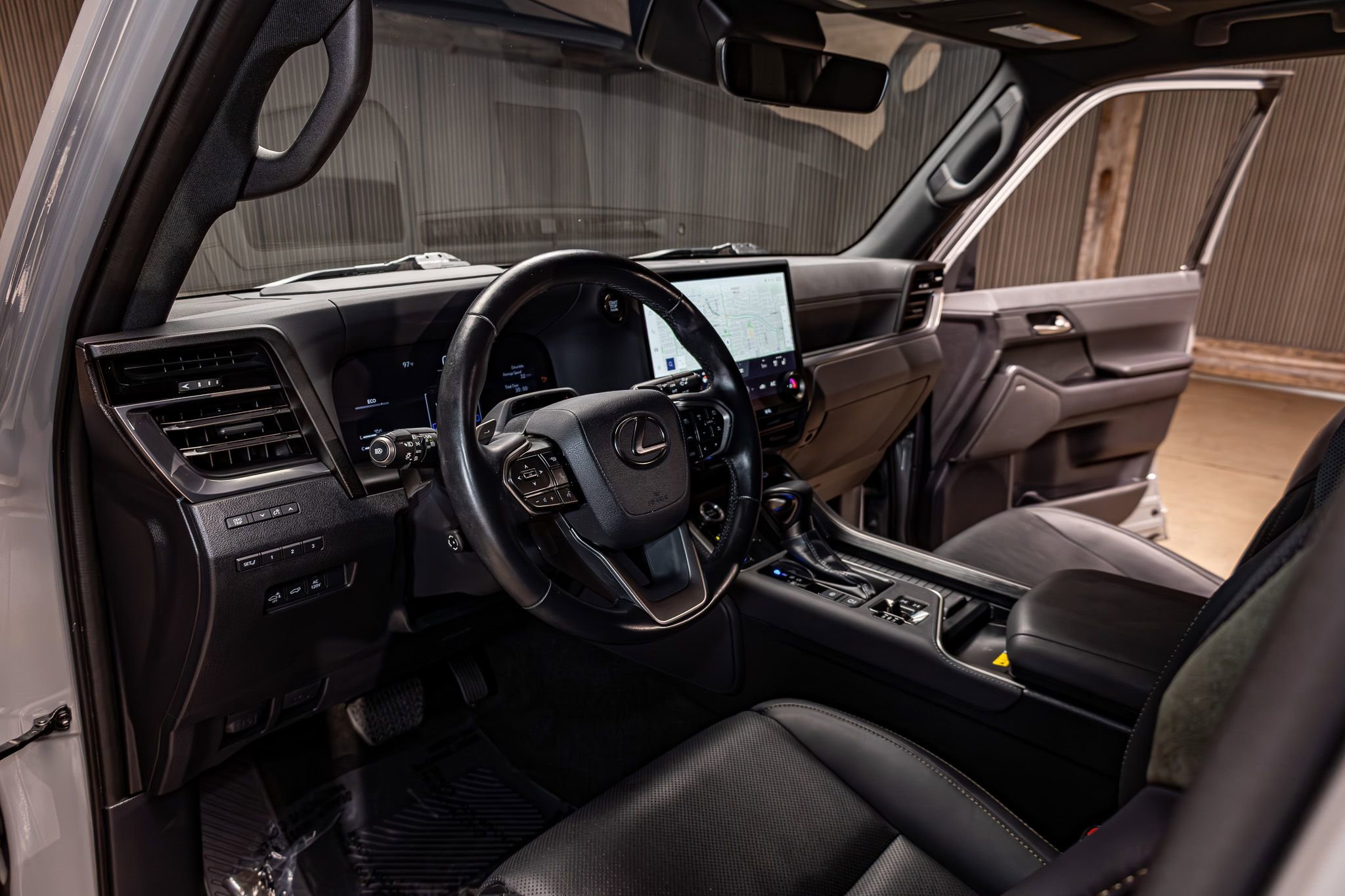 Used 2024 Lexus GX 550 image 13