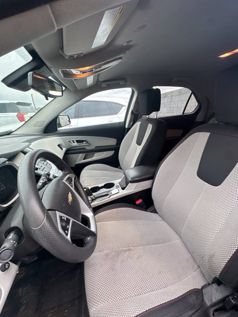 Used 2017 Chevrolet Equinox LT AWD/4WD image 9