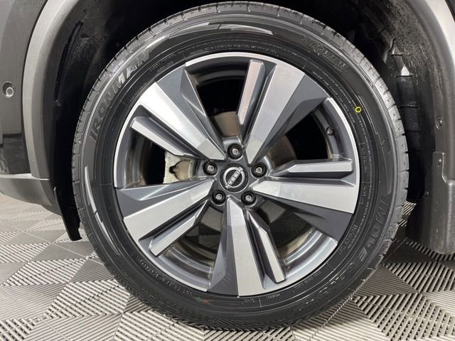 Used 2023 Nissan Rogue SL w/ SL Premium Package image 13