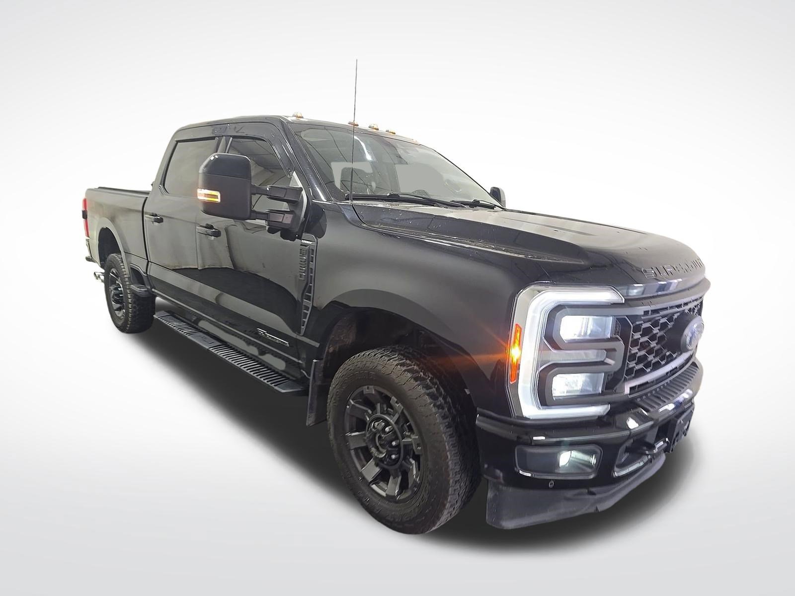 Used 2023 Ford F250 Lariat w/ Lariat Ultimate Package AWD/4WD image 3