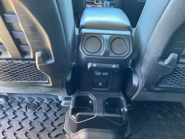 Used 2018 Jeep Wrangler Unlimited Rubicon image 45