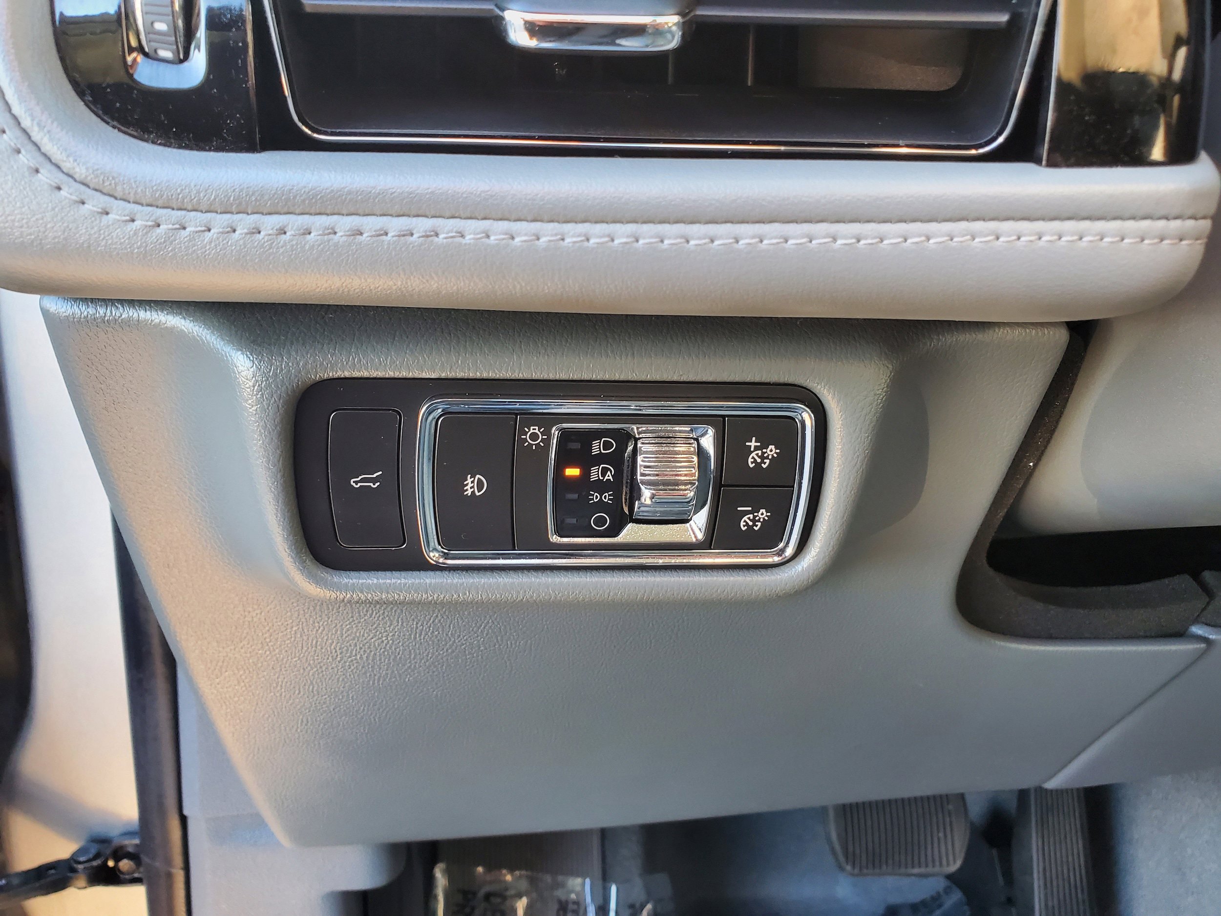 Used 2020 Lincoln Aviator Reserve w/ Equipment Group 201A AWD/4WD image 15
