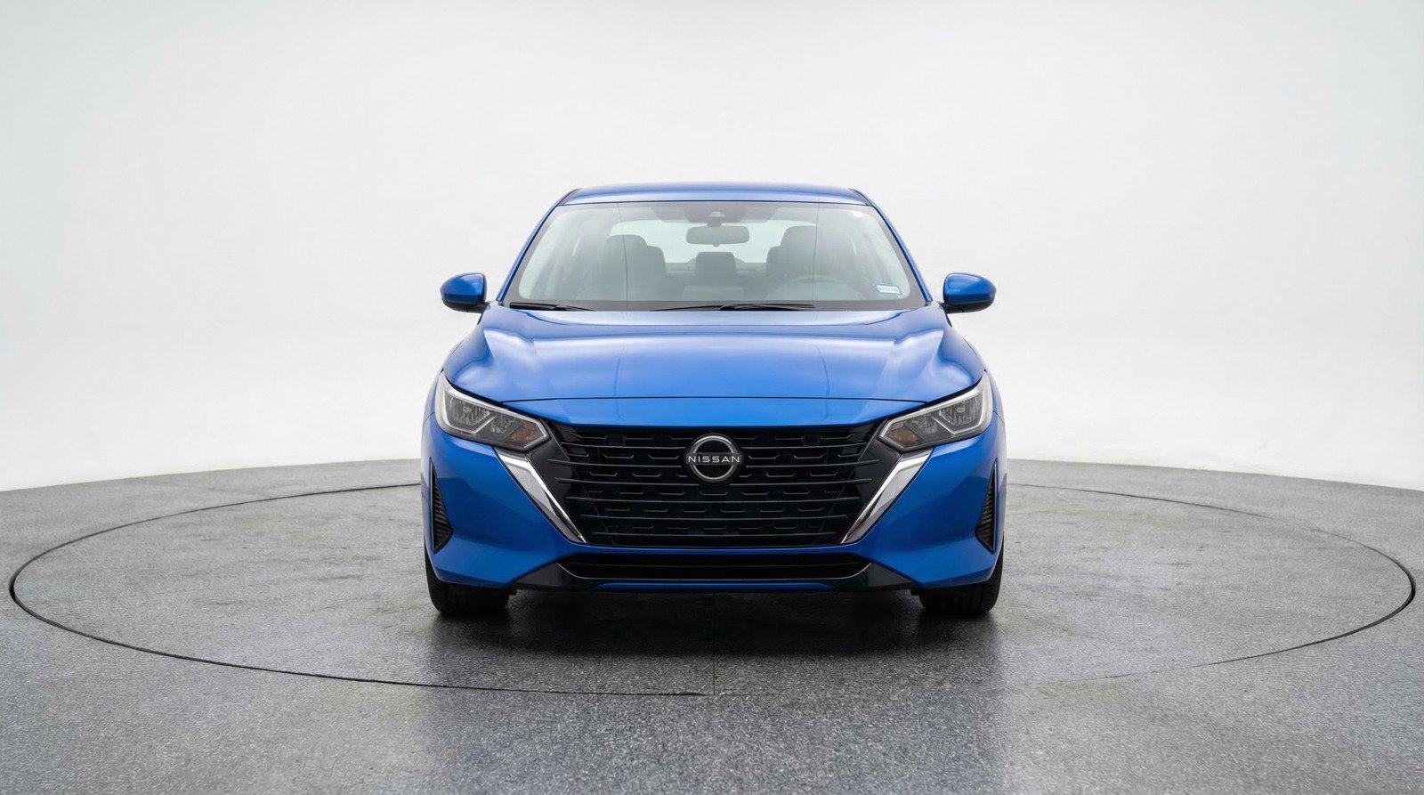 Used 2025 Nissan Sentra SV image 2