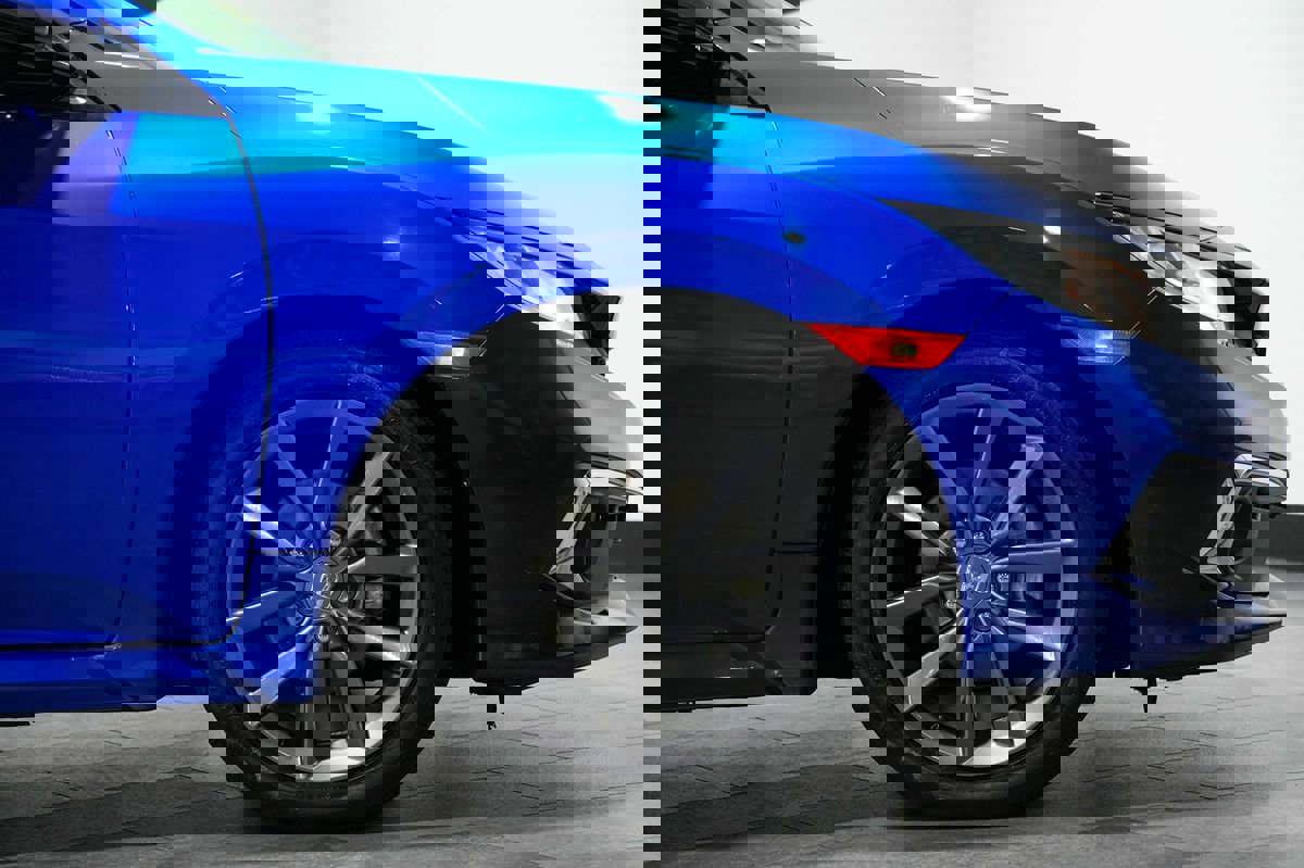 Used 2021 Honda Civic EX image 9