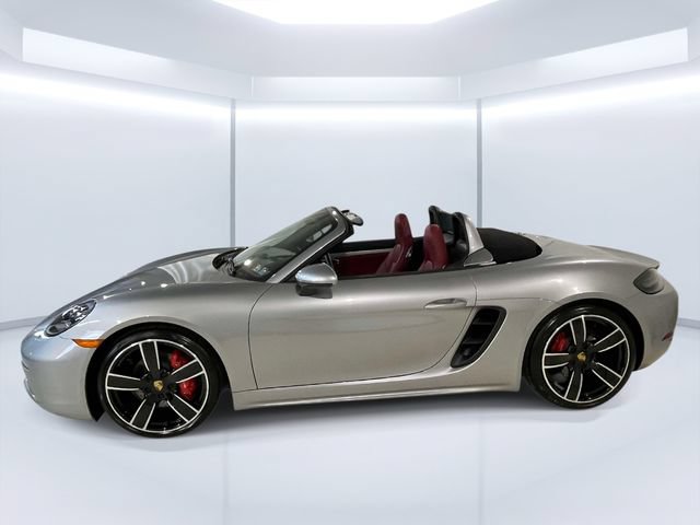Certified 2025 Porsche 718 Boxster S RWD image 2