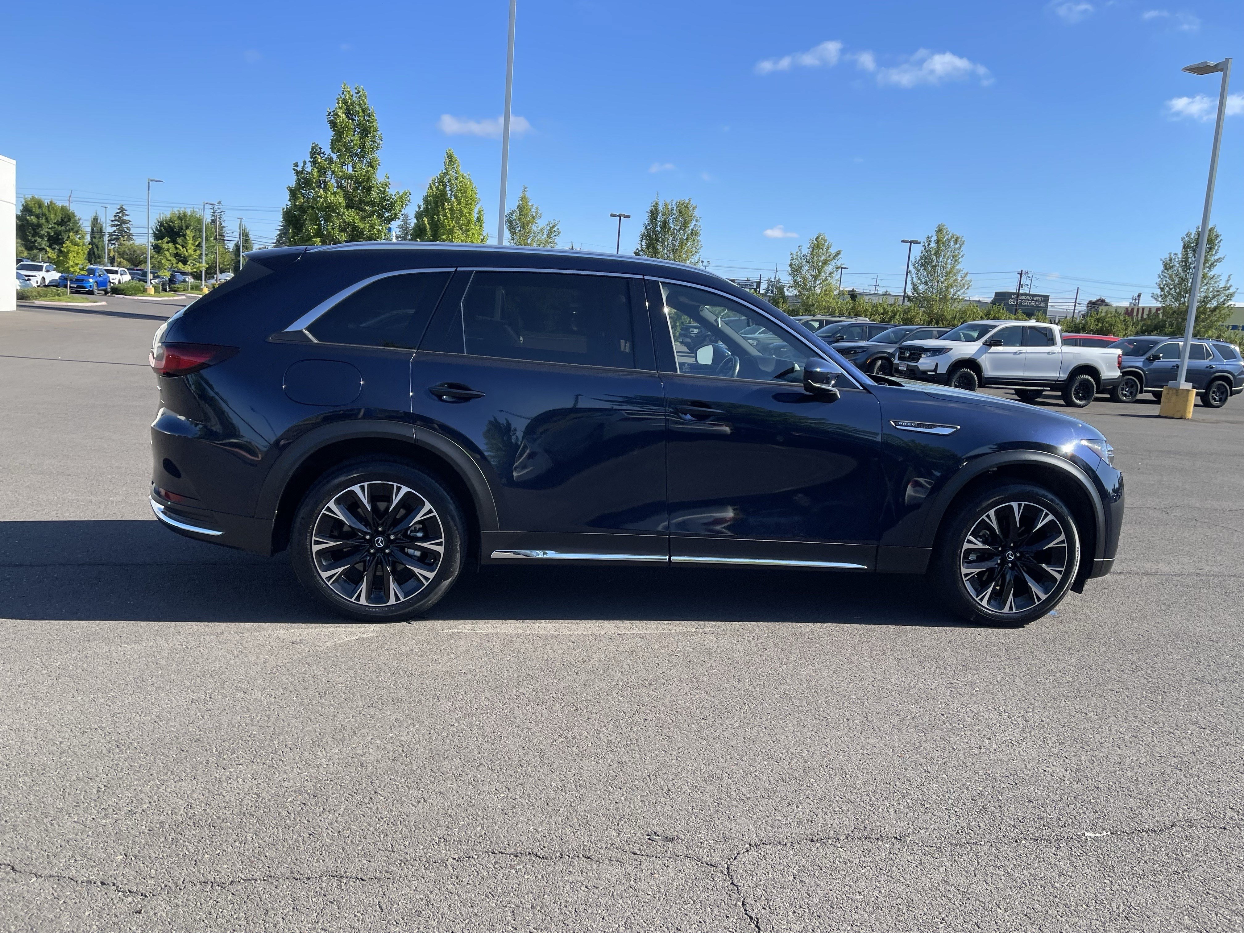 Used 2024 MAZDA CX-90 Plug-In Hybrid w/ Premium Plus AWD/4WD image 6