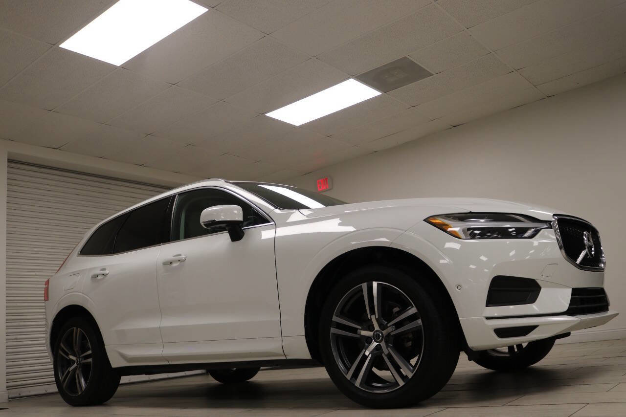 Used 2019 Volvo XC60 T5 Momentum w/ Premium Package AWD/4WD image 8