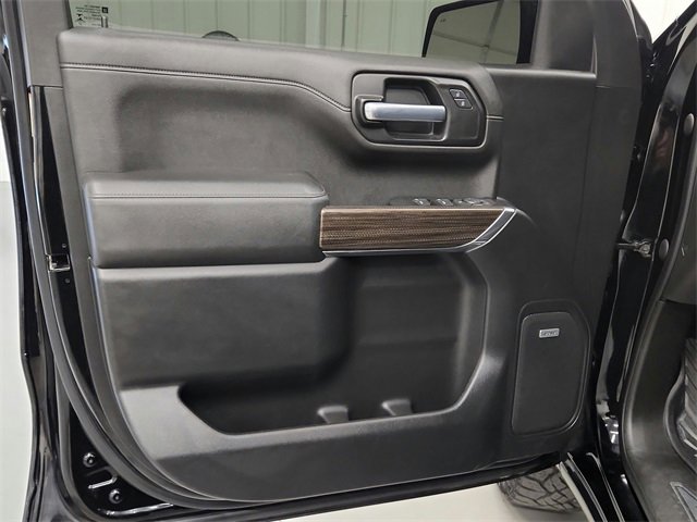 Used 2020 Chevrolet Silverado 1500 LT Trail Boss image 27