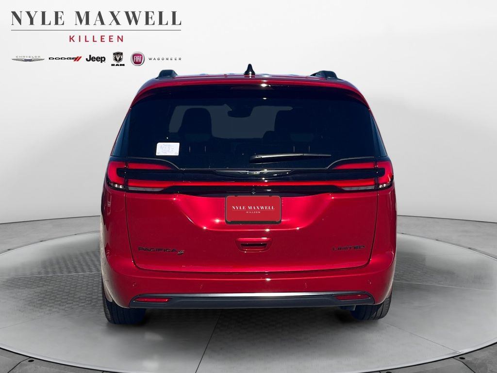 New 2026 Chrysler Pacifica Limited image 15