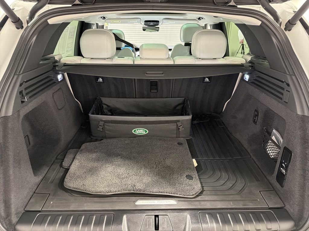 Used 2023 Land Rover Range Rover Sport SE image 29