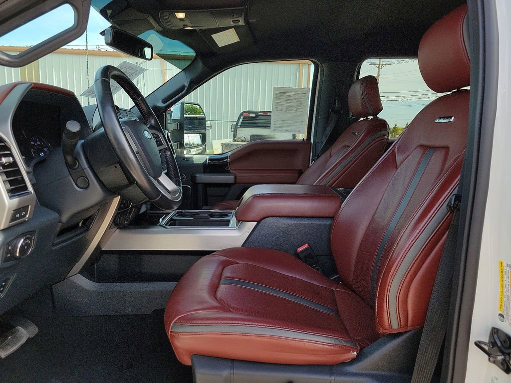 Used 2022 Ford F450 Platinum w/ FX4 Off-Road Package image 19